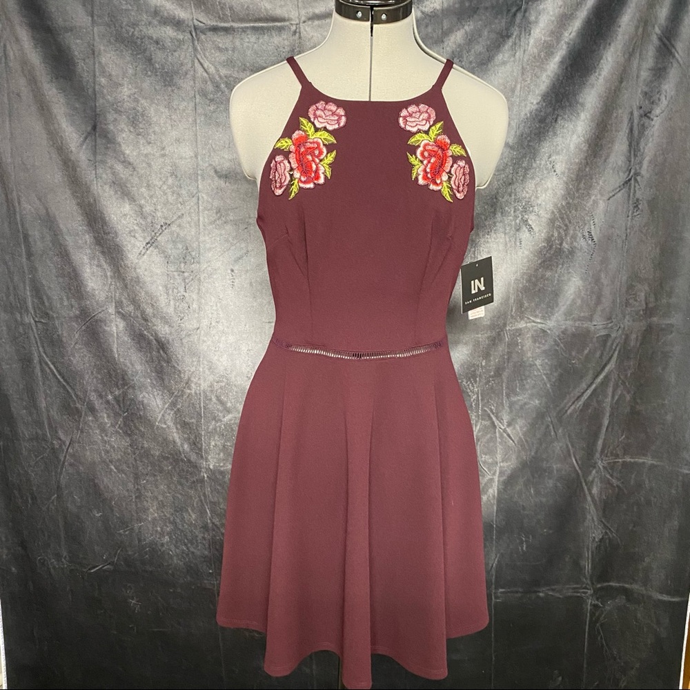 NWT Junior size 7 dress.